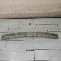 Усилитель переднего бампера Volkswagen Passat B5 Усилитель переднего бампера Volkswagen Passat B5