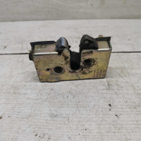 Замок двери задний правый Audi 100 C3 Замок двери задний правый Audi 100 C3