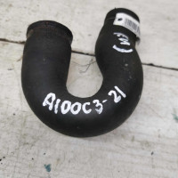 Патрубок системы охлаждения Audi 100 C3 Патрубок системы охлаждения Audi 100 C3