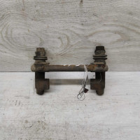 Скоба заднего суппорта Audi A6 C5, Volkswagen Passat B5 GP, Volkswagen Passat B5 Скоба заднего суппорта Audi A6 C5, Volkswagen Passat B5 GP, Volkswagen Passat B5