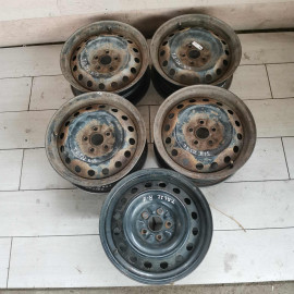 Диск штампованный r15 Toyota Avensis t220