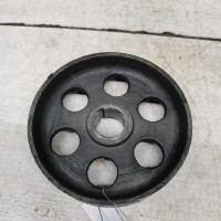 Шкив Volkswagen Passat B5, Audi A4 B5, Audi A6 C5 Шкив Volkswagen Passat B5, Audi A4 B5, Audi A6 C5