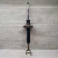 Амортизаторы передние на Volkswagen Passat B5 GP, Audi A4 B5, Volkswagen Passat B5 Амортизаторы передние на Volkswagen Passat B5 GP, Audi A4 B5, Volkswagen Passat B5