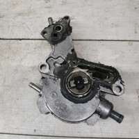 Насос вакуумный тандемный Volkswagen Passat B5 GP, Audi A4 B6, Volkswagen Golf 4, Volkswagen Bora Насос вакуумный тандемный Volkswagen Passat B5 GP, Audi A4 B6, Volkswagen Golf 4, Volkswagen Bora