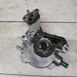 Насос вакуумный тандемный Volkswagen Passat B5 GP, Audi A4 B6, Volkswagen Golf 4, Volkswagen Bora