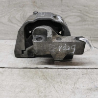 Опора двигателя правая Skoda Octavia I A4, Volkswagen Golf 4, Volkswagen Bora Опора двигателя правая Skoda Octavia I A4, Volkswagen Golf 4, Volkswagen Bora