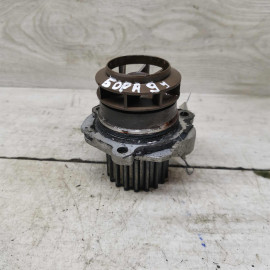 Насос водяной помпы Volkswagen Passat B5 GP, Volkswagen Sharan, Volkswagen Golf 4, Volkswagen Bora