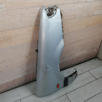 Крыло переднее правое Volkswagen Passat B4