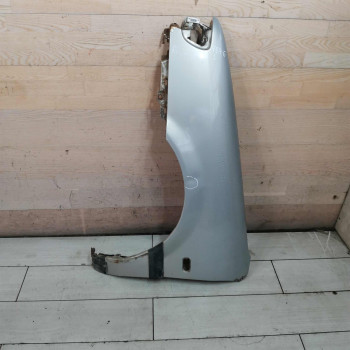 Крыло переднее левое Volkswagen Passat B4