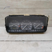 Панель приборов щиток Volkswagen Passat B4 Панель приборов щиток Volkswagen Passat B4