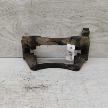 Скоба суппорта передняя Фольксваген Passat B3, Volkswagen Passat B4 Скоба суппорта передняя Фольксваген Passat B3, Volkswagen Passat B4