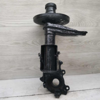 Кулак поворотный передний левый Audi 100 C3 Кулак поворотный передний левый Audi 100 C3