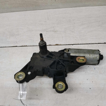 Моторчик стеклоочистителя заднего Volkswagen Golf 4, Volkswagen Bora Моторчик стеклоочистителя заднего Volkswagen Golf 4, Volkswagen Bora