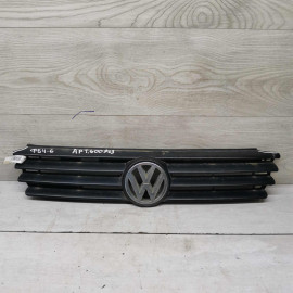 Решетка радиатора Volkswagen Passat B4 дефекты 