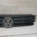 Решетка радиатора Volkswagen Passat B4 дефекты 
