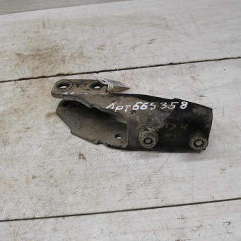 Кронштейны Audi 80 B4, Audi 80 b3 Кронштейны Audi 80 B4, Audi 80 b3