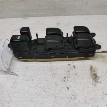 Блок управления стеклоподъёмниками Toyota Avensis Verso I дорестайлинг