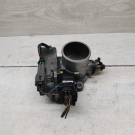 Дроссельная заслонка Toyota Avensis Verso I