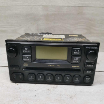 Магнитола Toyota Avensis Verso I дорестайлинг Магнитола Toyota Avensis Verso I дорестайлинг