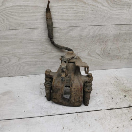 Суппорт задний левый Audi 80 B4