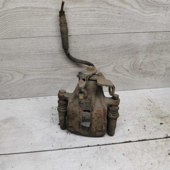 Суппорт задний левый Audi 80 B4