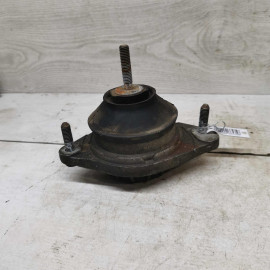 Опора двигателя Audi 80 B4