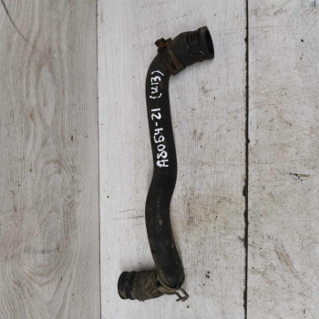 Патрубок водяного охлаждения шланг Audi 80 B4