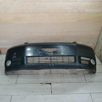 Бампер передний Toyota Avensis Verso I дорестайлинг