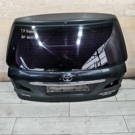 Крышка багажника Toyota Avensis Verso I дорестайлинг