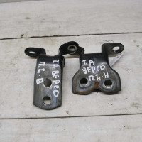 Петля двери передняя левая Toyota Avensis Verso I дорестайлинг