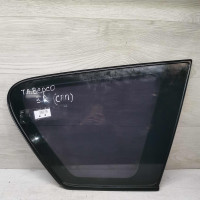 Стекло глухое заднее правое Toyota Avensis Verso I дорестайлинг