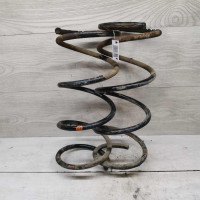 Пружина передняя Toyota Avensis Verso I дорестайлинг