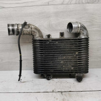 Радиатор интеркулера Toyota Avensis Verso I