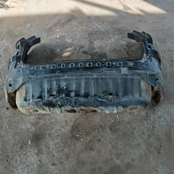 Задняя часть кузова Toyota Avensis Verso I дорестайлинг Задняя часть кузова Toyota Avensis Verso I дорестайлинг