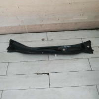 Декоративная накладка жабо дождевик водоотводящий щиток Toyota Avensis Verso I дорестайлинг