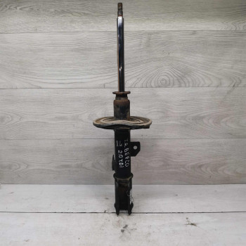 Амортизатор передний левый Toyota Avensis Verso I дорестайлинг Амортизатор передний левый Toyota Avensis Verso I дорестайлинг