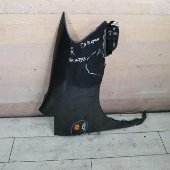 Крыло переднее правое Toyota Avensis Verso I дорестайлинг Крыло переднее правое Toyota Avensis Verso I дорестайлинг