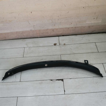 Декоративная накладка жабо дождевик водоотводящий щиток Volkswagen Passat B5 Декоративная накладка жабо дождевик водоотводящий щиток Volkswagen Passat B5