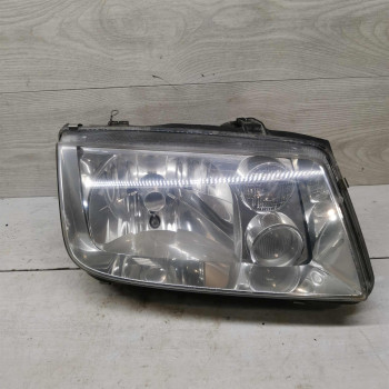 Фара передняя правая Volkswagen Bora, дефекты Фара передняя правая Volkswagen Bora, дефекты