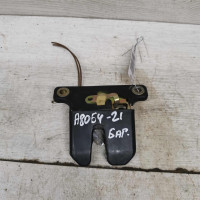 Замок крышки багажника Audi 80 B4