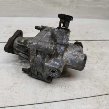 Насос гидроусилителя руля Audi 80 B4