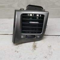 Дефлектор обдува салона левый Toyota Avensis Verso I