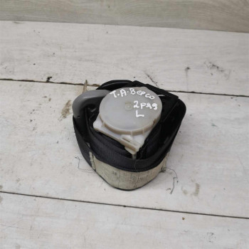 Ремень безопасности задний левый второй ряд Toyota Avensis Verso I