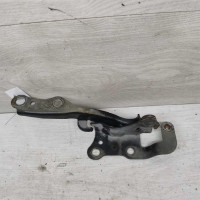 Петля капота левая Toyota Avensis Verso I