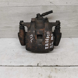 Суппорт передний левый Toyota Avensis Verso I