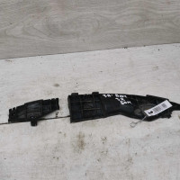 Кронштейн крепления заднего бампера правый Toyota Avensis Verso I