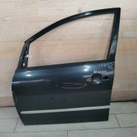 Дверь передняя левая Toyota Avensis Verso I дорестайлинг