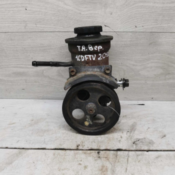 Насос гидроусилителя руля Toyota Avensis Verso I Насос гидроусилителя руля Toyota Avensis Verso I