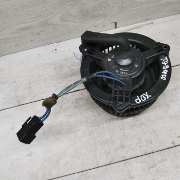 Моторчик печки салона Toyota Avensis Verso I дорестайлинг