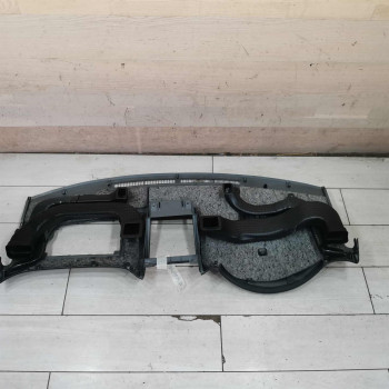 Торпедо Toyota Avensis Verso I дорестайлинг